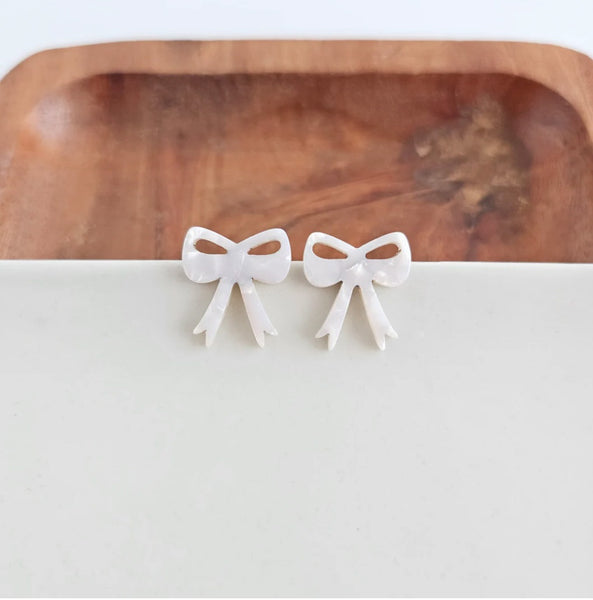 Bow Studs-White