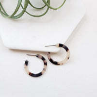 Blonde Tortoise Hoops Mini